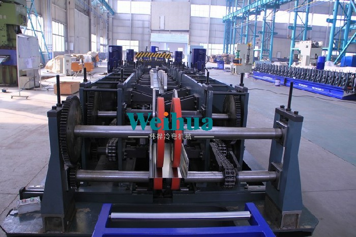 多規(guī)格電纜橋架自動(dòng)生產(chǎn)線(xiàn) 509_3572787954_IMG_0029.jpg